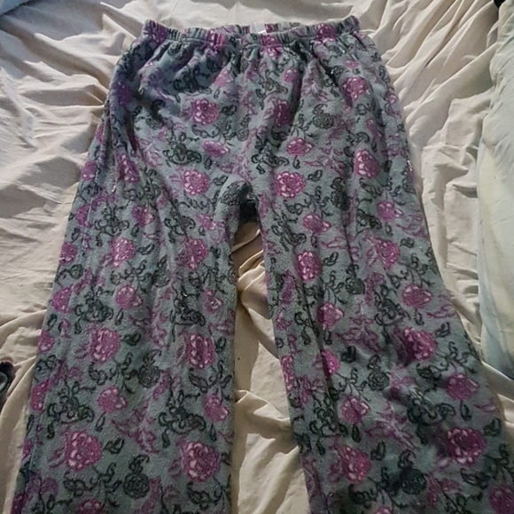 Matching pajama set - Picture 1 of 4